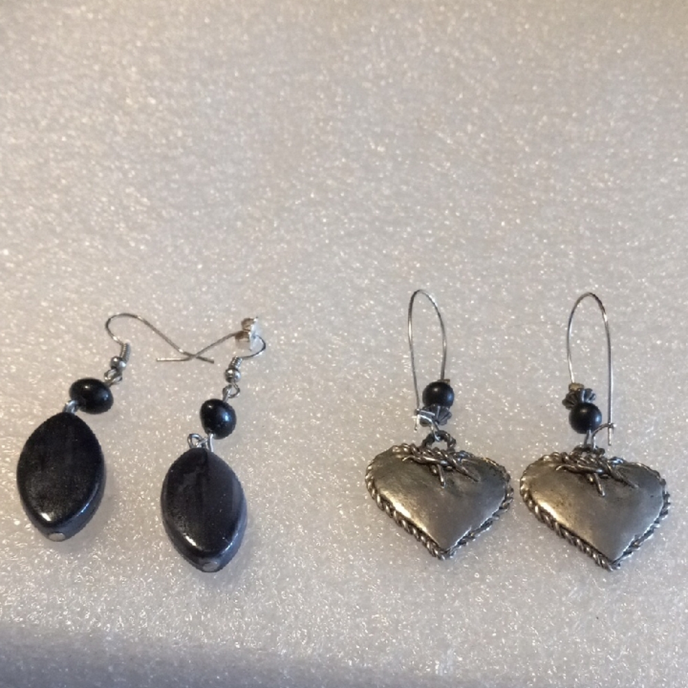 Elegant Black and Silver Earrings Set